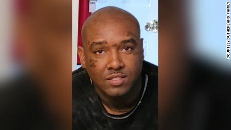 Jamal Sutherland's family calls for criminal charges against
detention center officers involved in his death 1