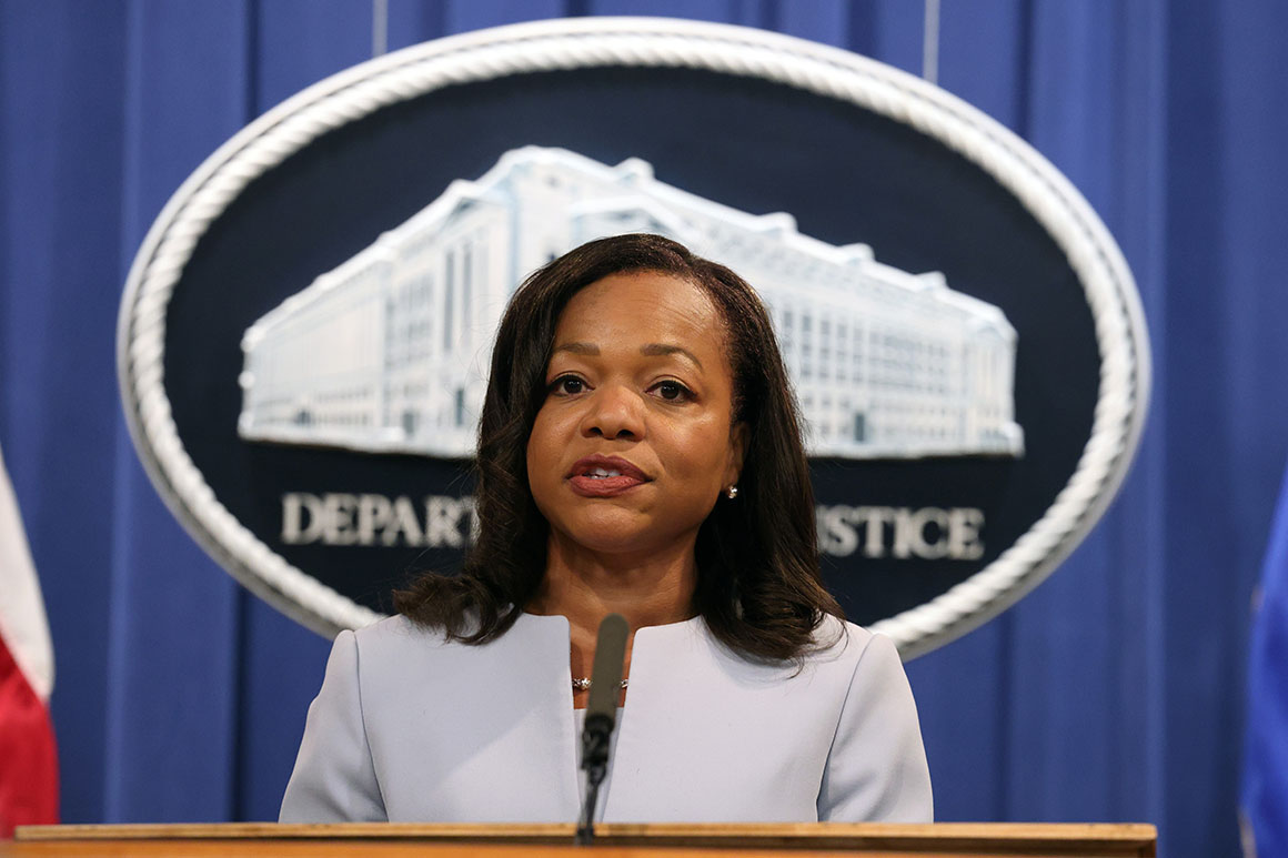 DOJ opens civil rights probe into Texas youth correctional
facilities 1