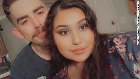 Nurse makes baby registry for a new father after his
unvaccinated wife died of Covid-19 before meeting their
baby 1