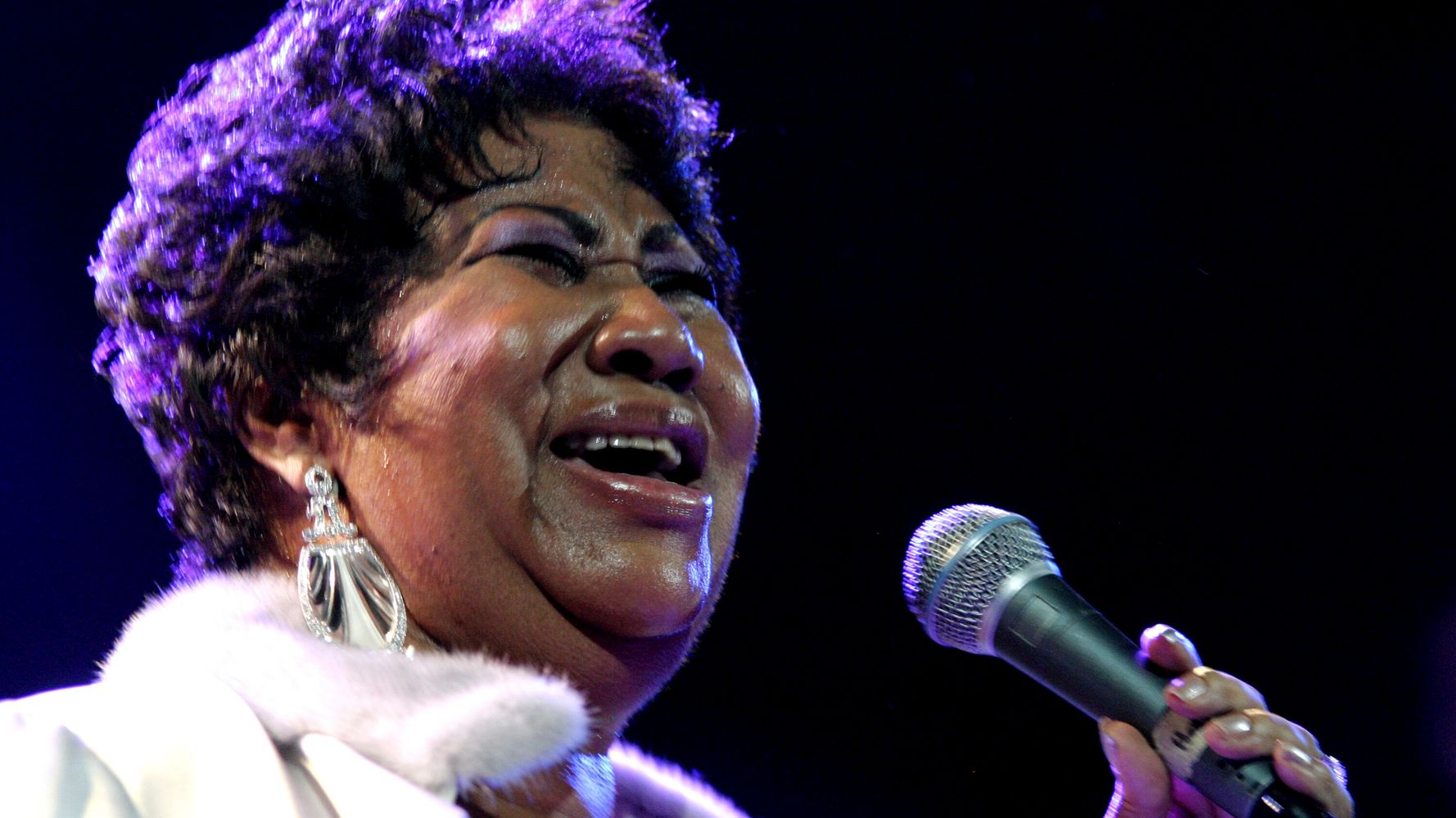 Detroit Honors Aretha Franklin By Naming Post Office After
Her 1