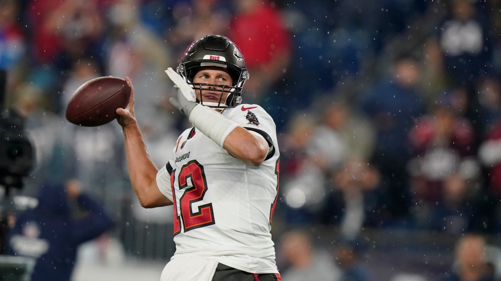 WATCH: Tom Brady sets NFL’s career passing mark in
Buccaneers-Patriots game 1