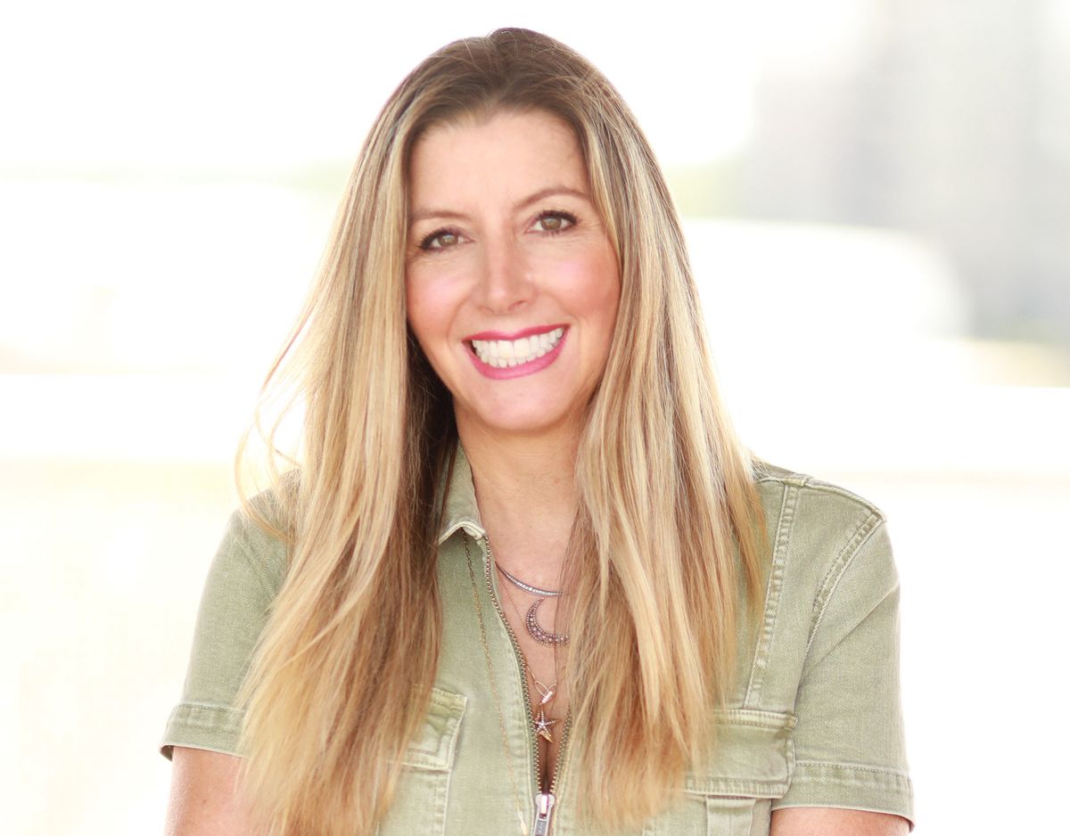 Spanx founder celebrates $1.2 billion valuation by buying
employees first-class tickets to anywhere, giving them $10K to
spend 1 Spanx founder celebrates $1.2 billion valuation by buying
employees first-class tickets to anywhere, giving them $10K to
spend 1