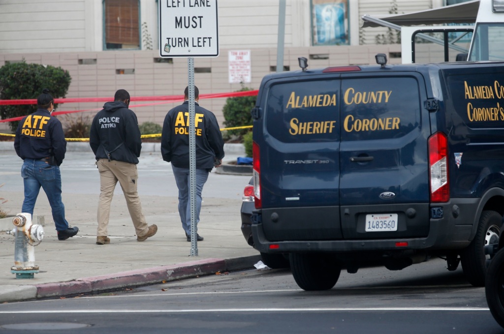 Man shot by retired Oakland officer is identified 1