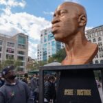 A Bust of George Floyd Was Vandalized by a Skateboarder in
Union Square 8