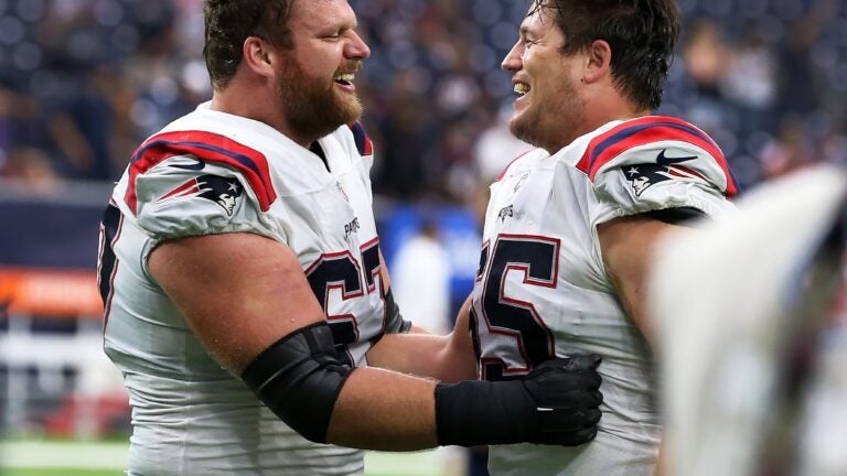 Patriots had a lot of issues against the Texans, but
patchwork offensive line was not one of them 1