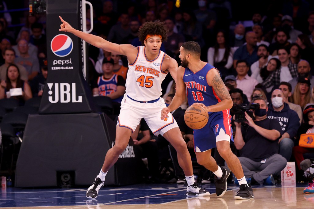 Knicks may need Jericho Sims in opener with Taj Gibson
out 1