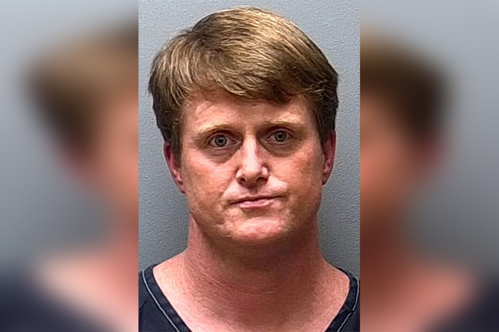 Florida man walks into sheriff’s office, confesses to 2011
murder 1