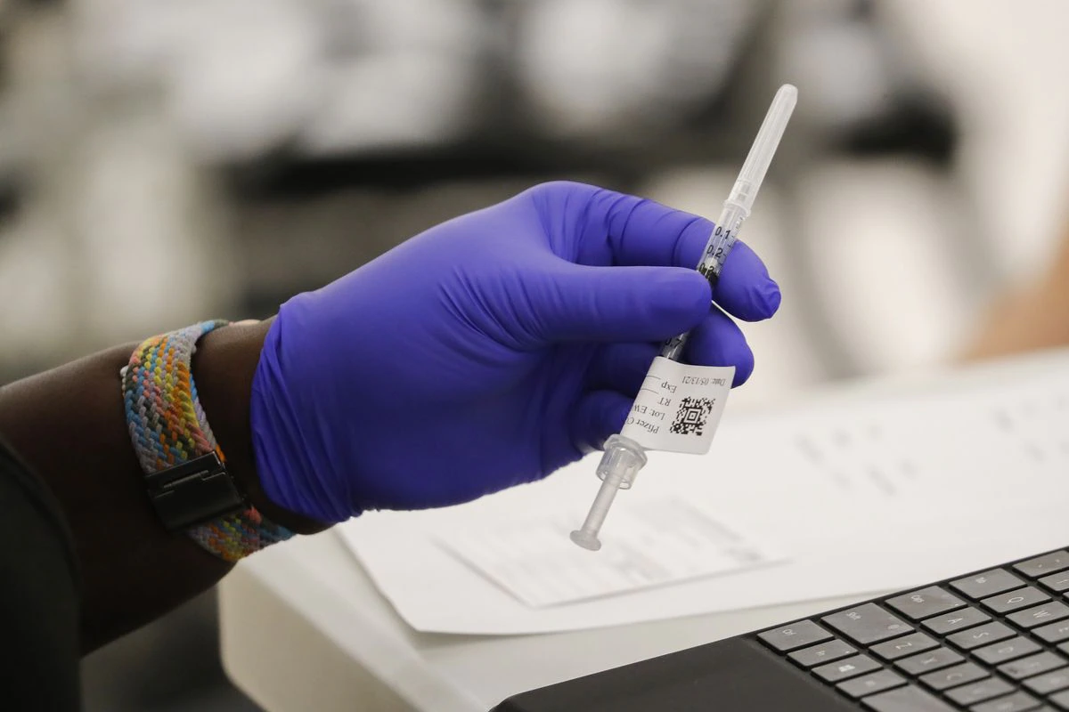 Evanston announces COVID-19 vaccination policy for city
staff, more than 82% already vaccinated 1 Evanston announces COVID-19 vaccination policy for city
staff, more than 82% already vaccinated 1