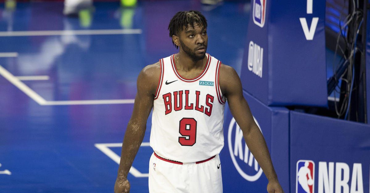 Bulls dominate home opener, but Patrick Williams has to join
the fun 1