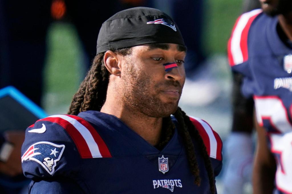 Patriots releasing Stephon Gilmore after failing to agree on
contract 1