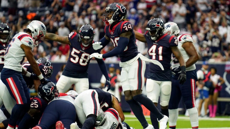 Patriots struggling more than usual with miscues early in
2021 1