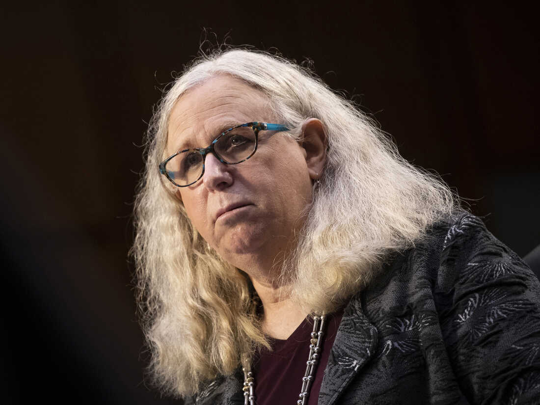 Dr. Rachel Levine is sworn in as the nation's first
transgender four-star officer 1