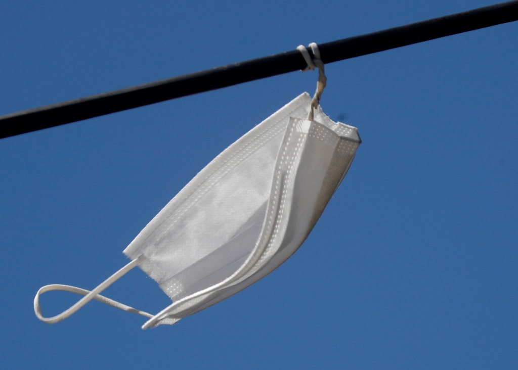 COVID: Two Bay Area counties to ease mask mandates on Monday
in certain indoor settings 1