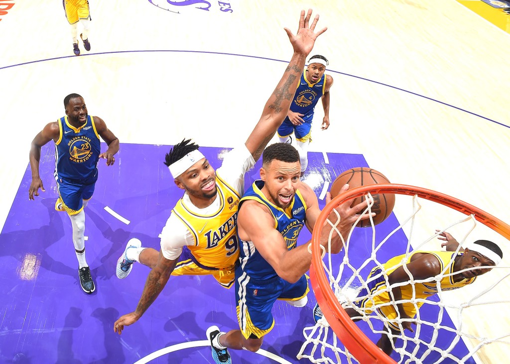 New-look Lakers fall to Warriors in season opener 1