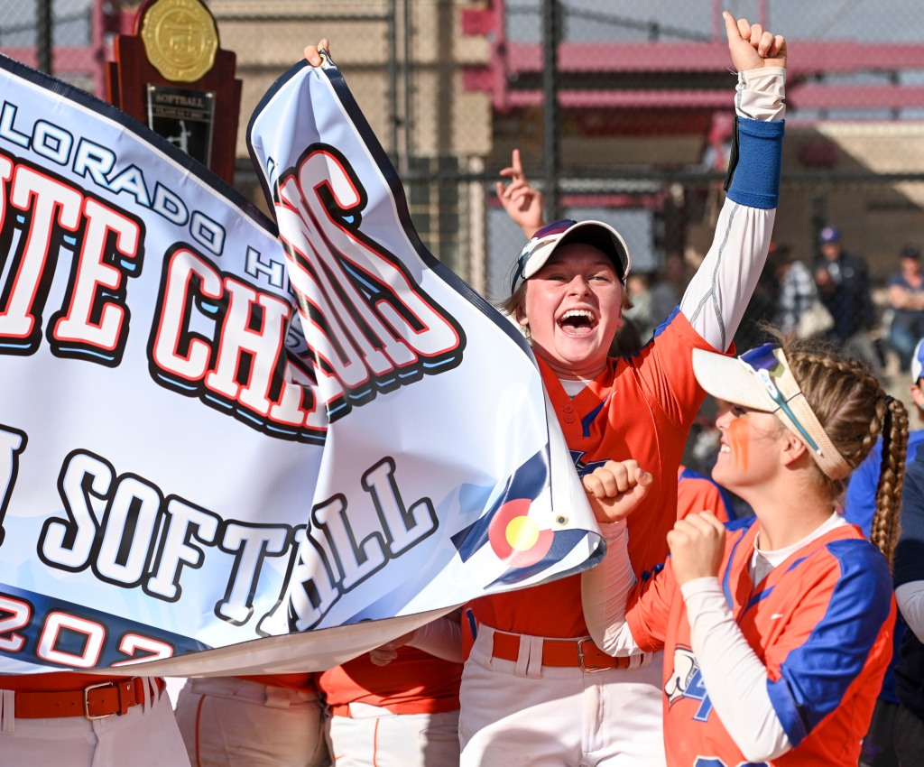 Legend softball beats Columbine to win Class 5A state
title 1