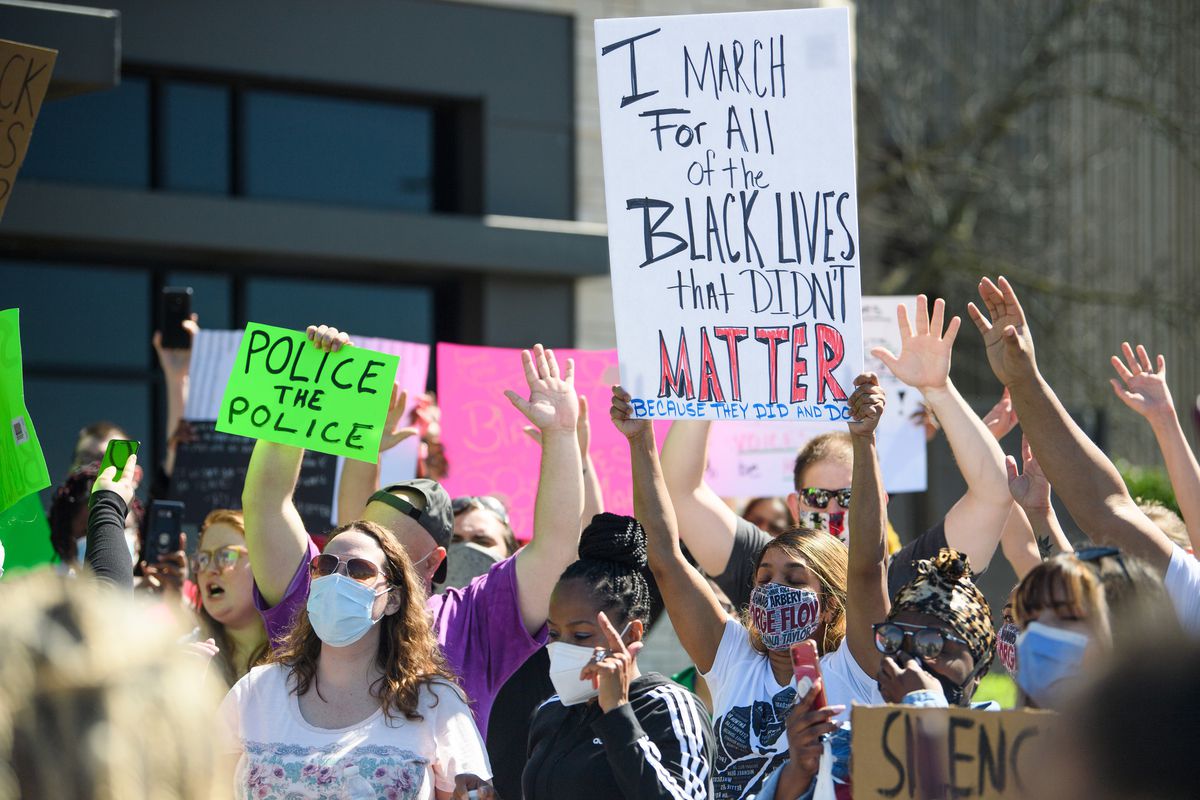 Gary man files lawsuit against sheriff, county for brutality
at Southlake Mall 2020 protest 1 Gary man files lawsuit against sheriff, county for brutality
at Southlake Mall 2020 protest 1