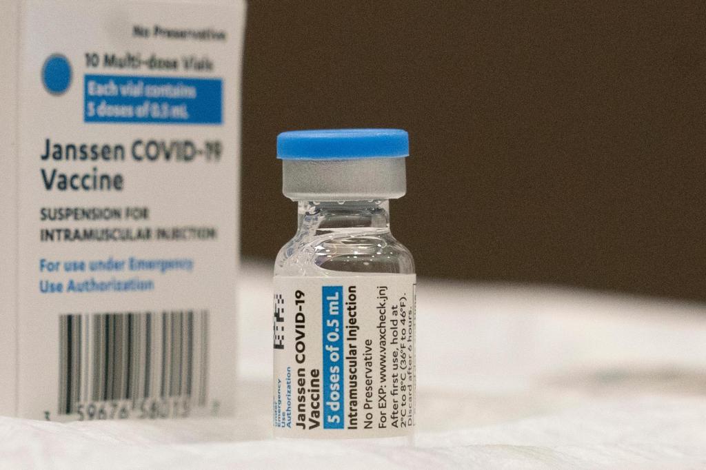 FDA panel endorses booster shot for J&J COVID-19
vaccine 1