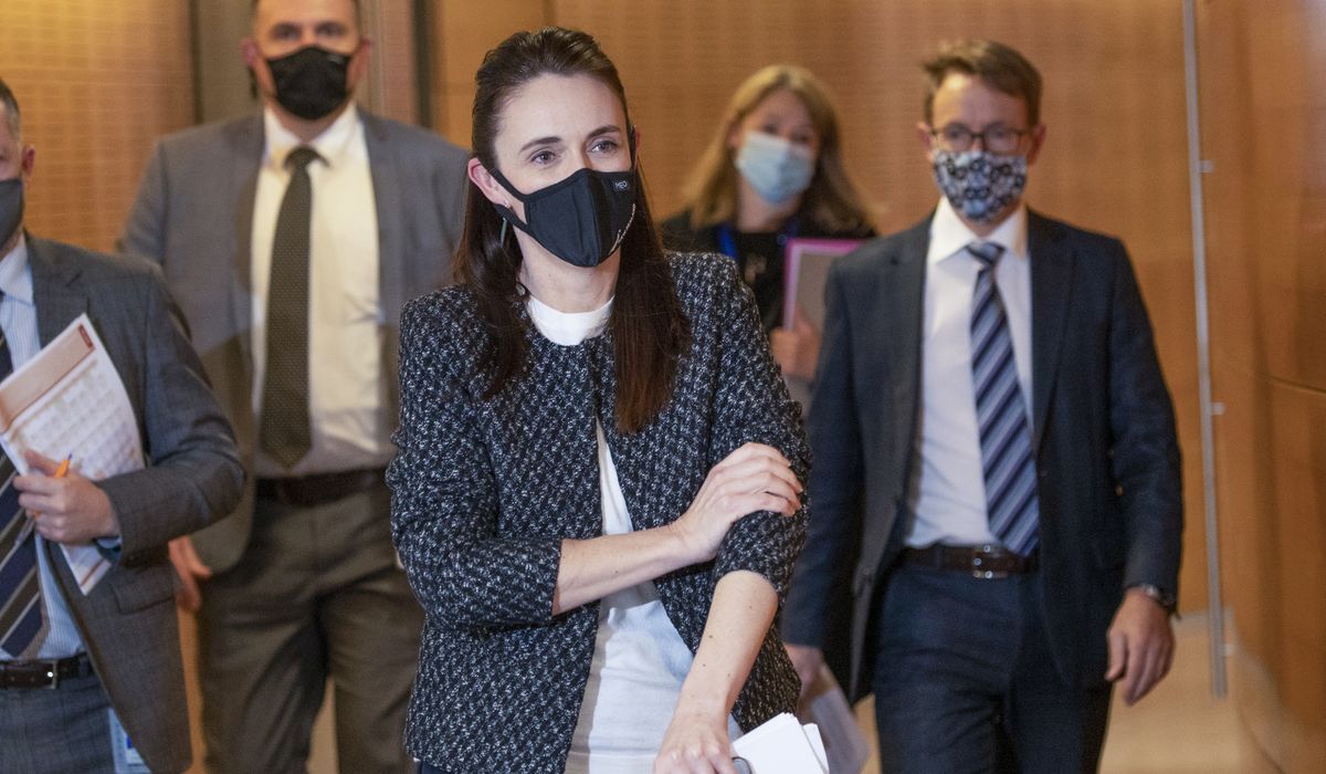 New Zealand admits it can no longer get rid of the
coronavirus 1