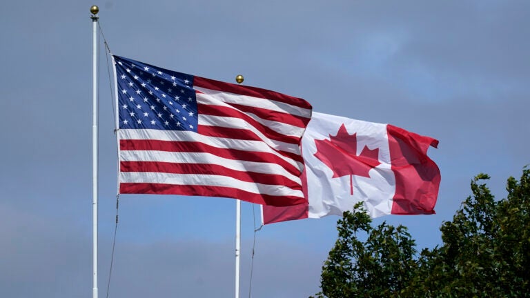 US to reopen land borders in November for fully
vaccinated 1