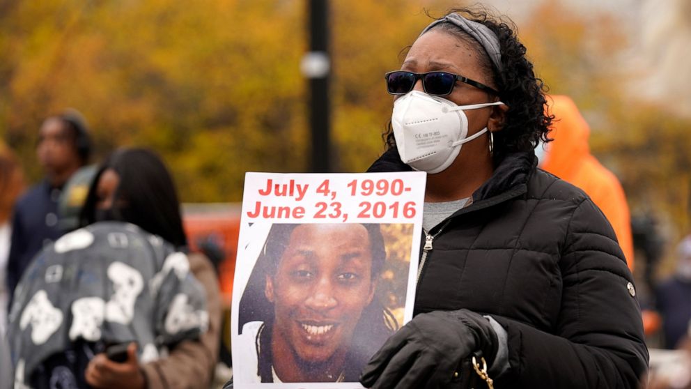 Attorney files another lawsuit against officer who killed
3 1