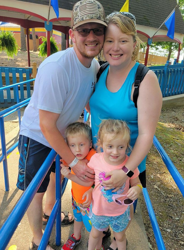 Walgreens allegedly gives two kids COVID-19 vaccine instead
of flu shots 1