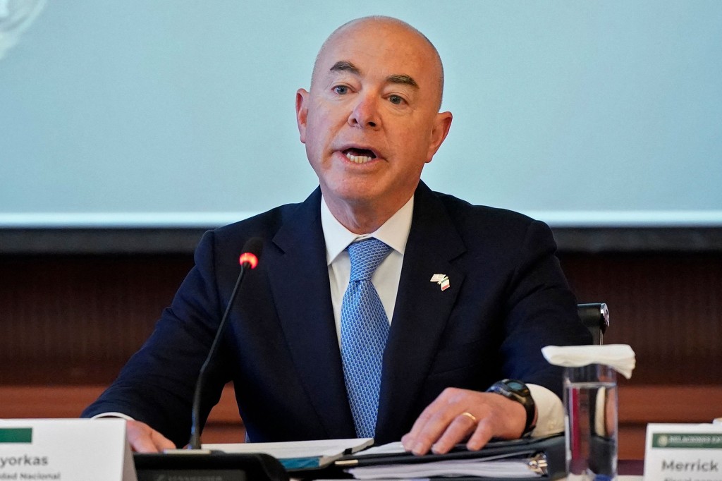 DHS chief Mayorkas contracts COVID-19 in latest DC
breakthrough case 1