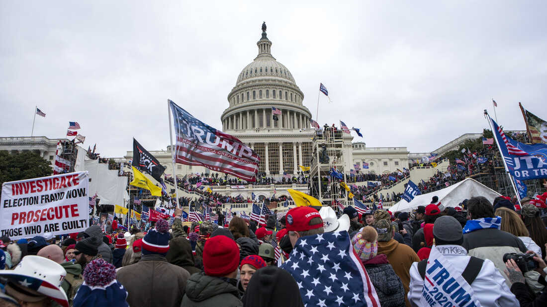 Judge holds Washington, D.C., jail officials in contempt in
a Jan. 6 riot case 1