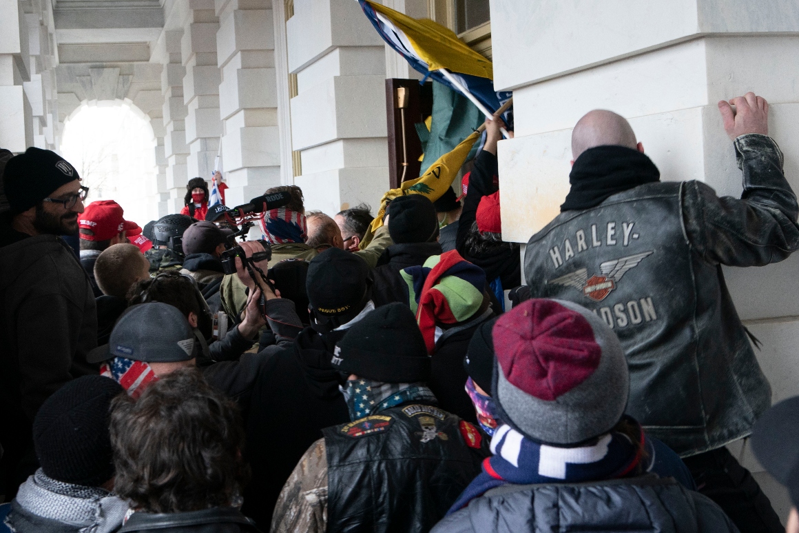 Jan. 6 committee set to interview rioter who breached the
Capitol 1