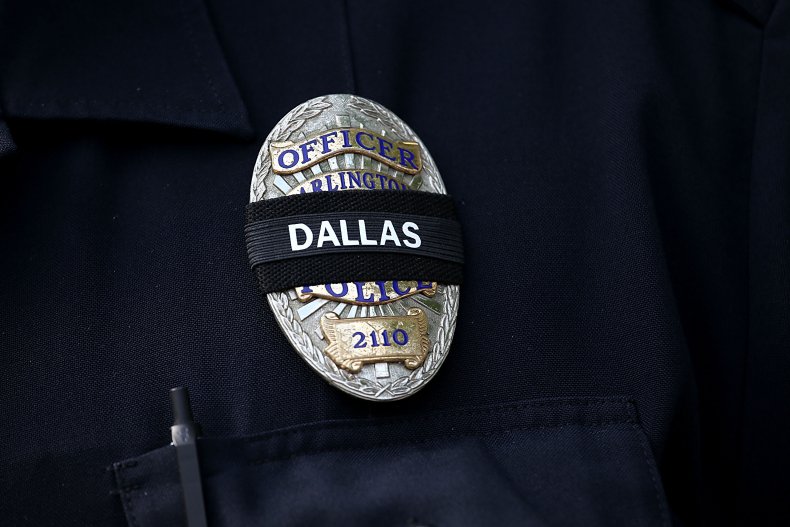 Texas Police Officer Fired After Fatal Shooting of Man
Following Low-Speed Chase 1