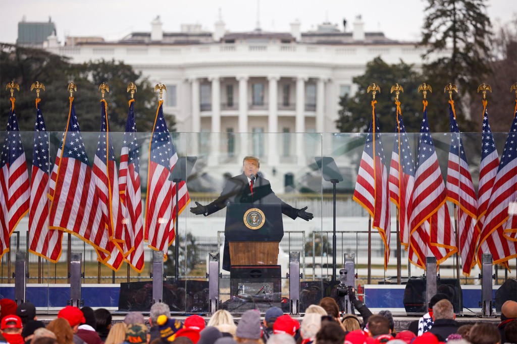 Trump and Biden clash over executive privilege for Capitol
riot, set stage for potential court battle 1
