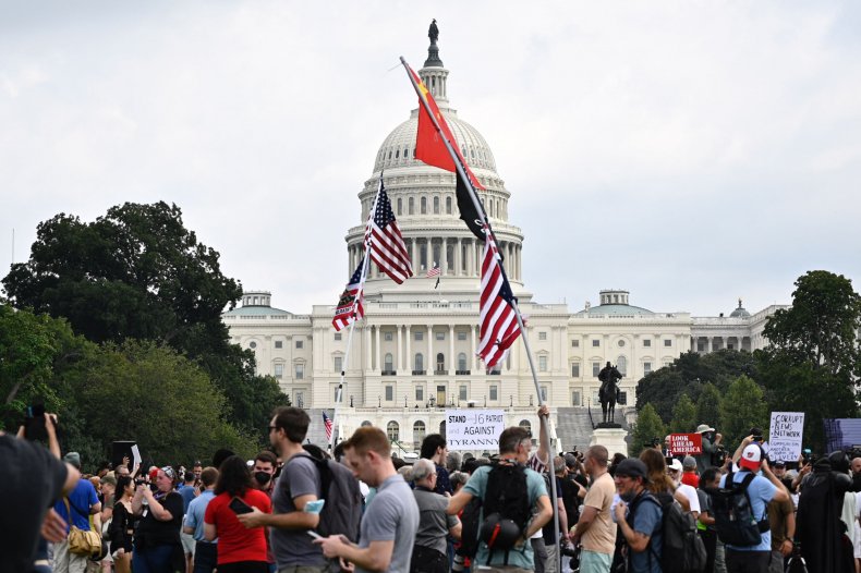 Alleged Capitol Rioter Asks to Be Freed From Ankle Bracelet,
Says It Hinders Exercise Regimen 1