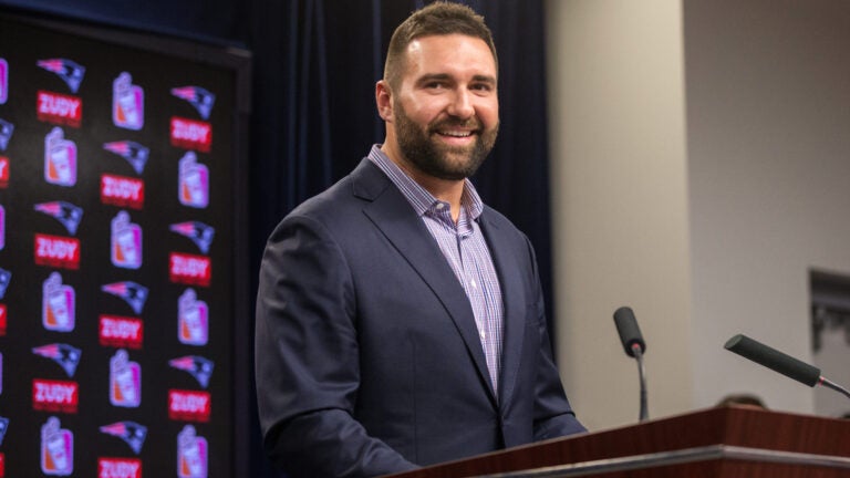 Rob Ninkovich explained why he thinks the Patriots will beat
the Chargers 1