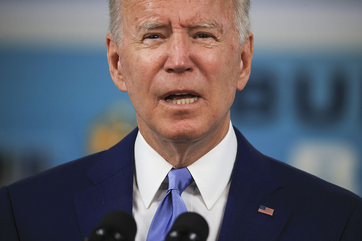 ‘The president’s decline is alarming’: Biden trapped in
coronavirus malaise 1