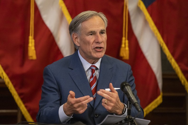 School District to Keep Mask Mandate, Defy Abbott's Order
After Staff Deaths From COVID 1