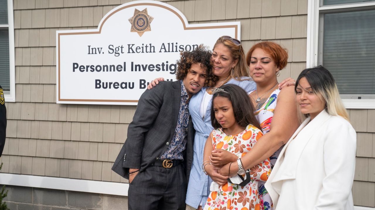 Suffolk building renamed for fallen sheriff's office
veteran 1