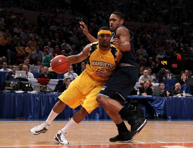 Ex-NBA Player Arrested for Allegedly Using Fake COVID Test
Results to Avoid Quarantine 1