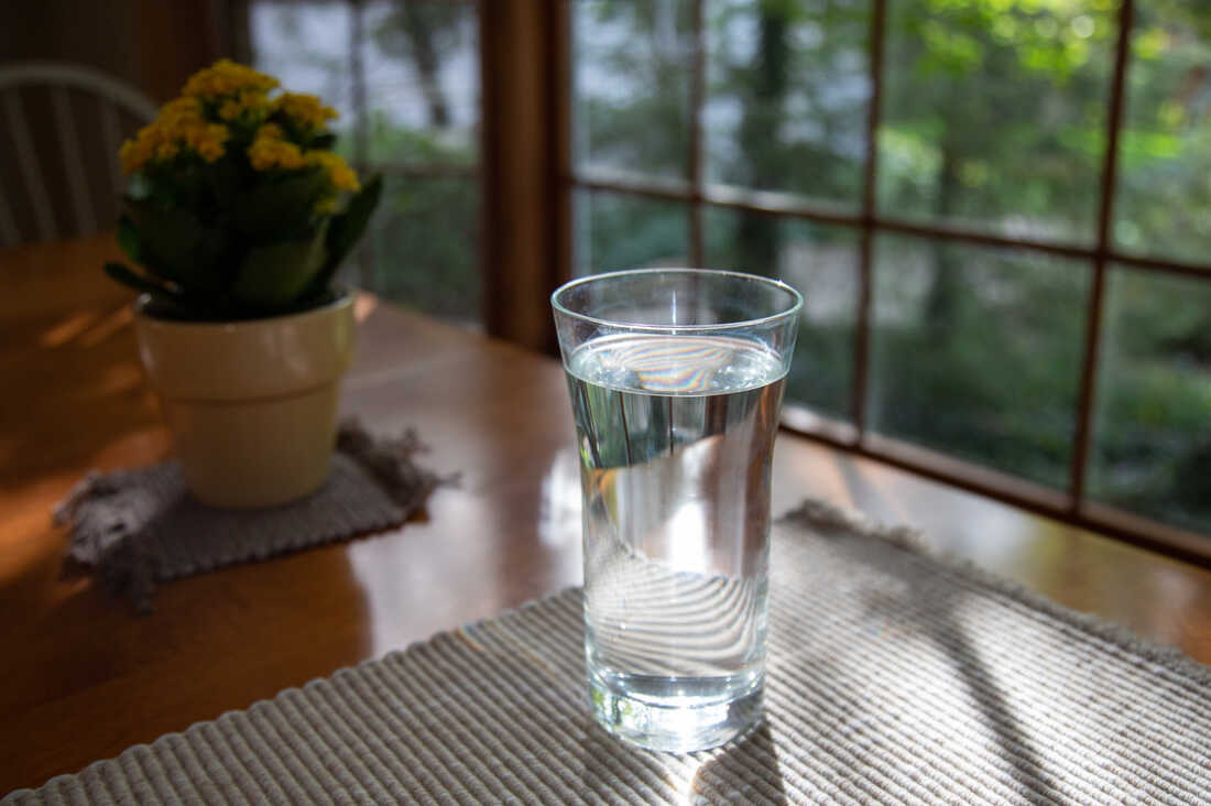 Coronavirus FAQ: Why do so many folks say to drink lots of
water before your vaccine? 1