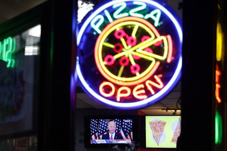 Man Punches Pizza Restaurant Manager After Refusing to Wear
Mask: Police 1