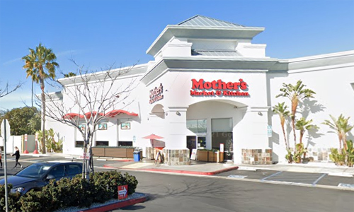 California woman on trial after going maskless in grocery
store 1