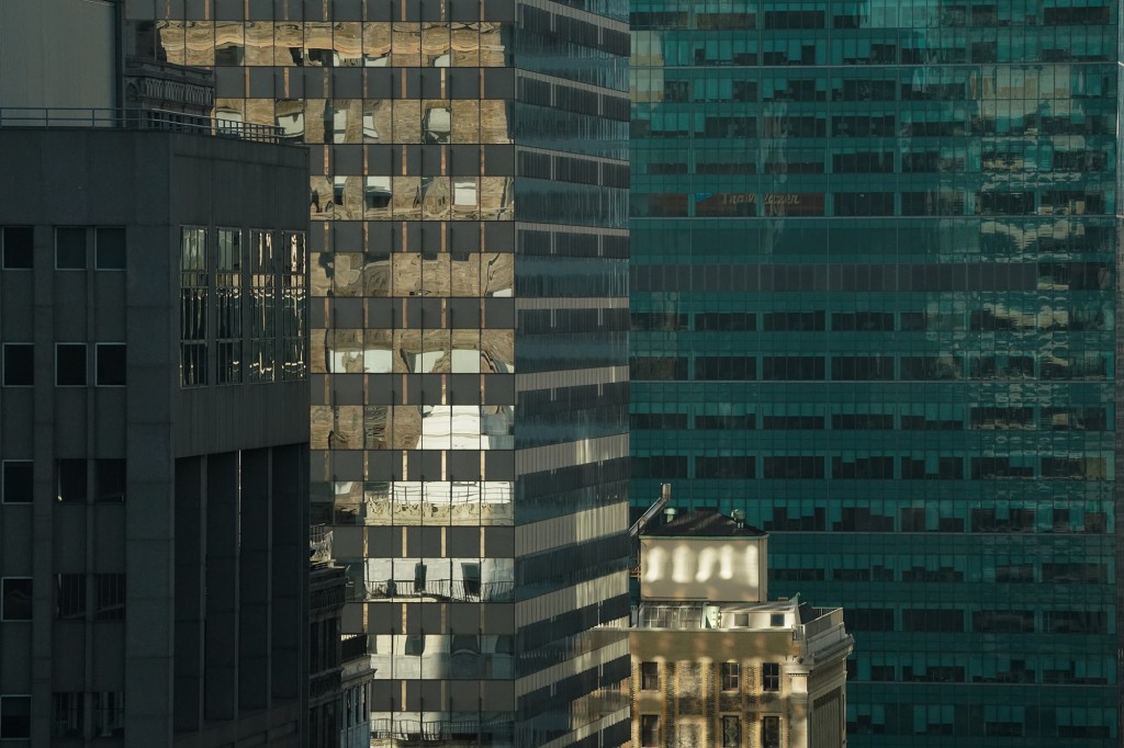 Value of NYC office space plummets after pandemic:
report 1