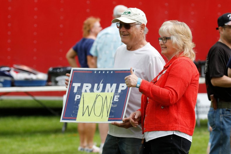 Protesters Crowd Michigan Capitol After Donald Trump Calls
for 2020 'Forensic Audit' 1