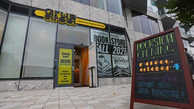 ‘It is a really beautiful location’: Porter Square Books
opens Boston location in the Seaport 1