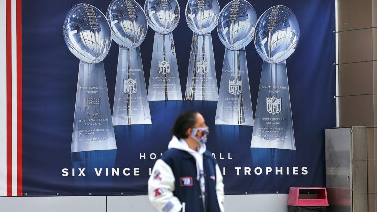 Analysis: Patriots' downfall after Brady lasted one
season 1