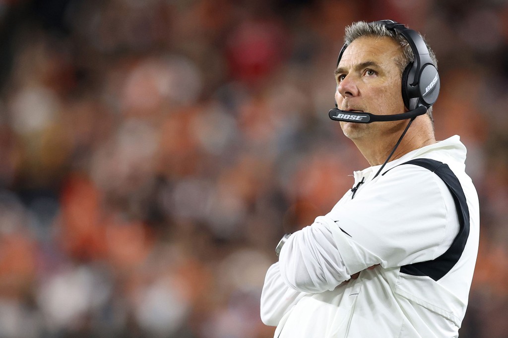 Jaguars’ Urban Meyer opens up on ‘stupid’ partying
controversy: ‘I should have left’ 1