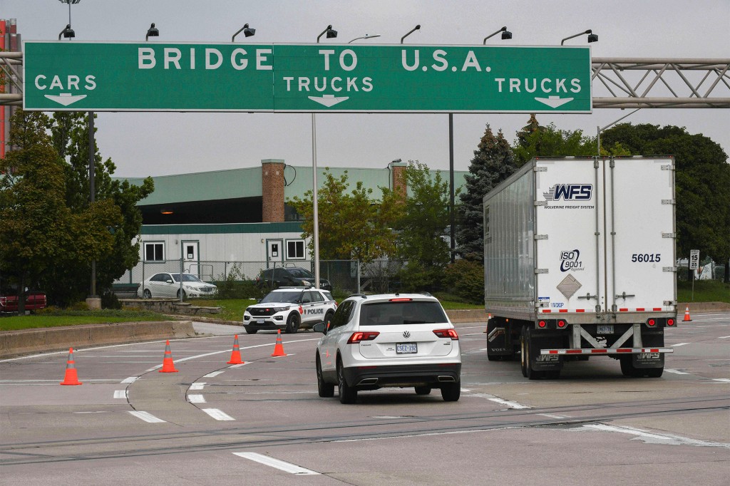 US to reopen land border to Canadians by next month, Schumer
says 1