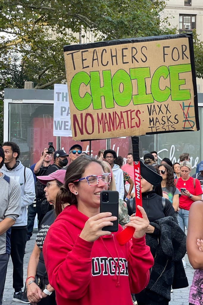 NYC schools prepare to fill thousands of staff vacancies
Monday 1