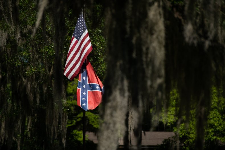 Georgia High School Students Say They Were Suspended for
Planned Confederate Flag Protest 1