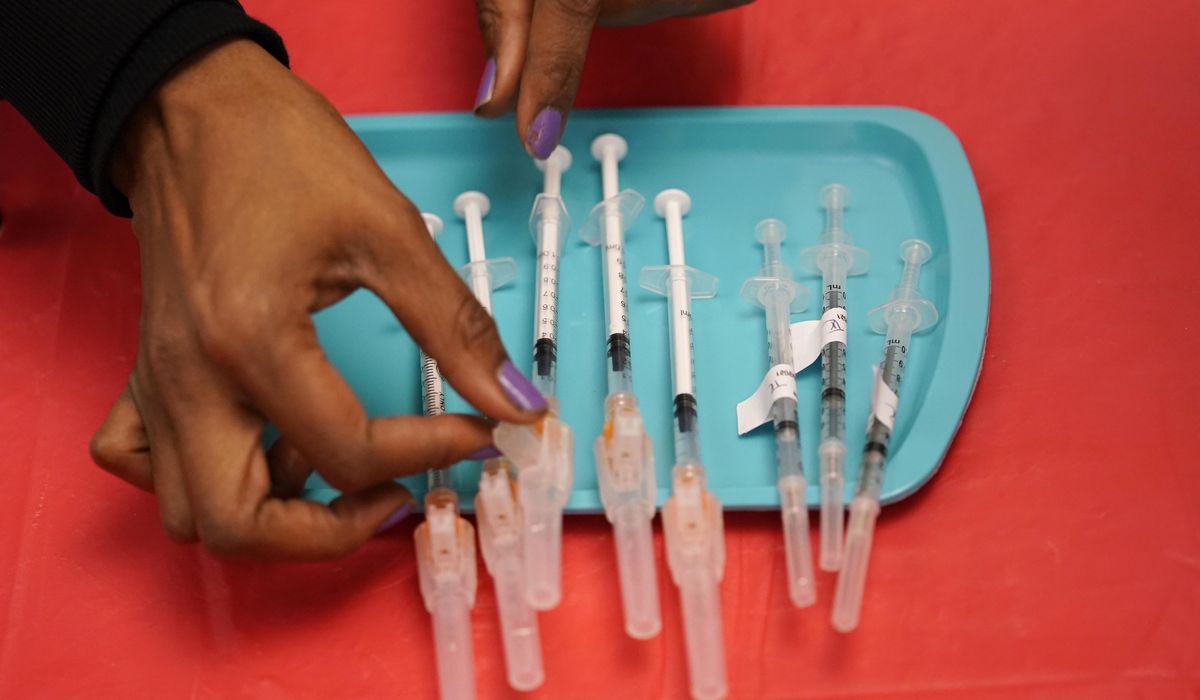 Pentagon mandates COVID-19 vaccine for civilian
workers 1