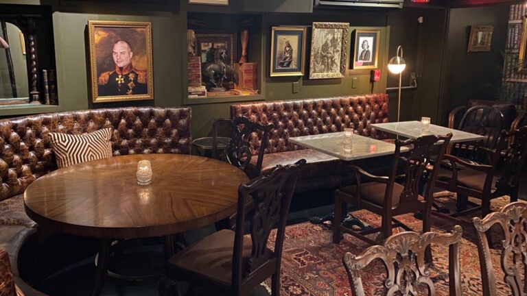 Take a look inside 1928 Beacon Hill, opening soon with
classic American fare 1