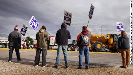 Striking Alabama mine workers bring protest to New York
City 1
